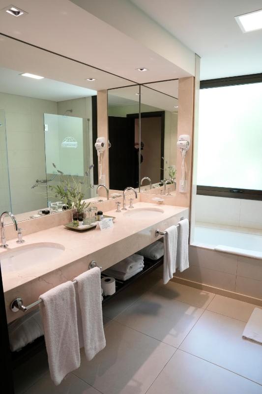 Hotel Metropolitano Supara - image 3