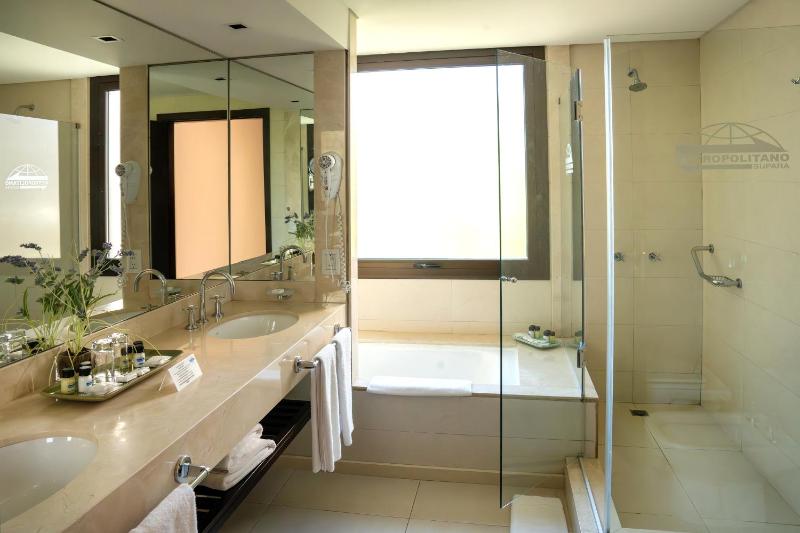 Hotel Metropolitano Supara - image 12
