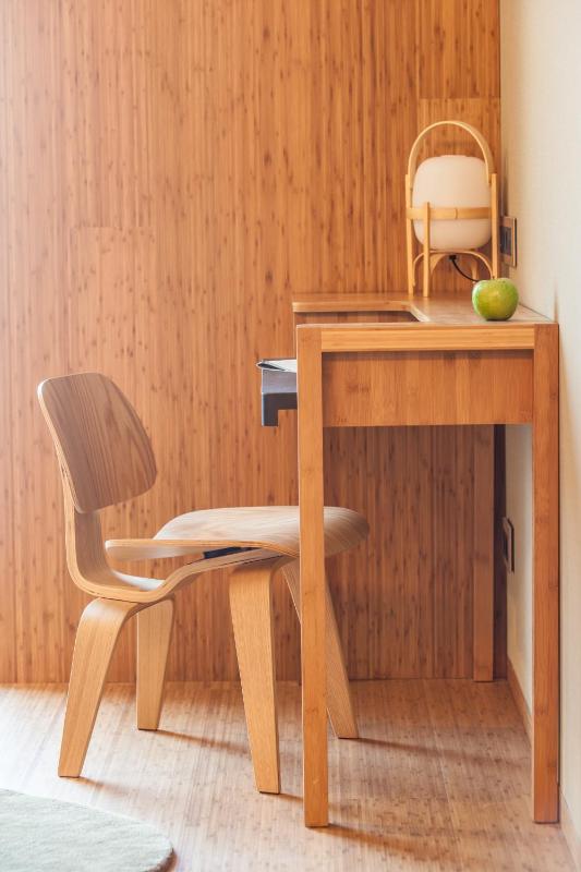 Deluxe Double Room with Balcony image 3