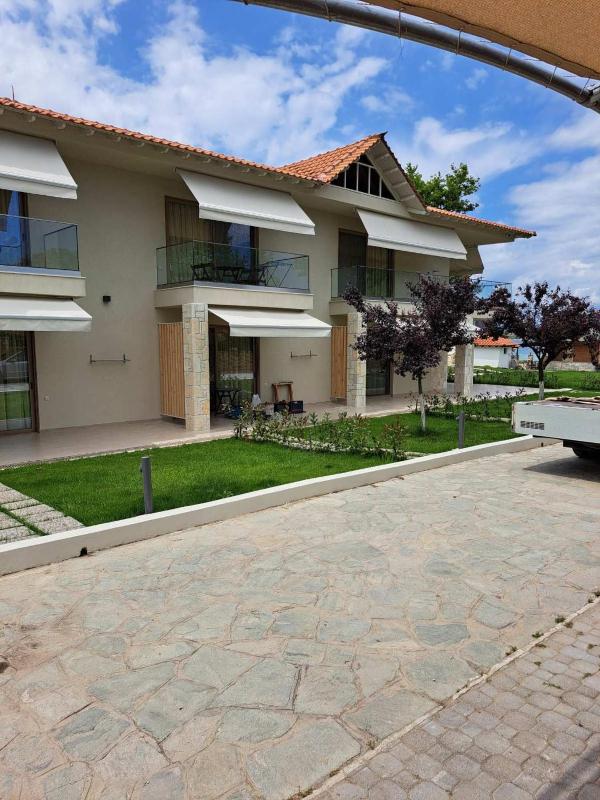 Superior Apartment image 2