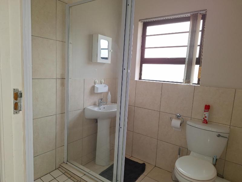 Rue's Place - image 14