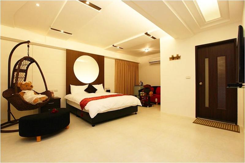 Deluxe Double Room image 2