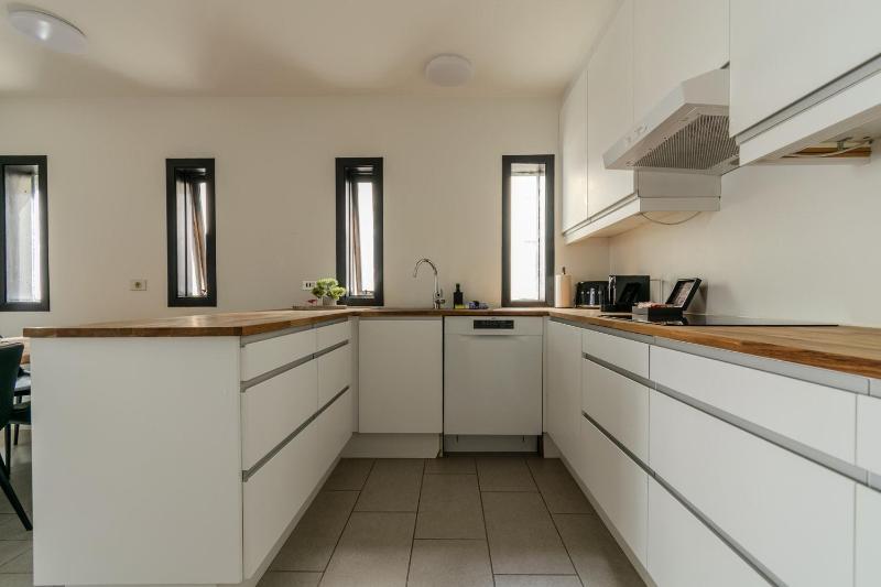 Frakkastígur Apartment by Heimaleiga - image 16