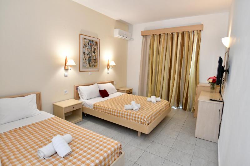 Double or Twin Room with Pool View image 3