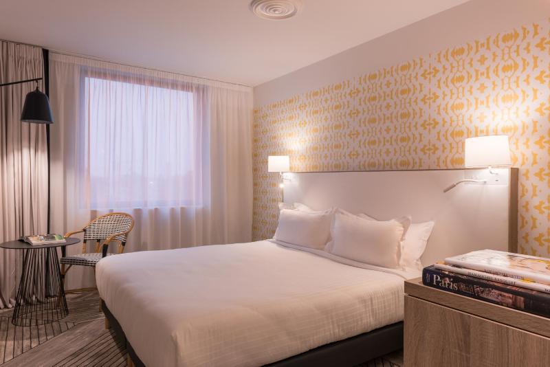 Superior Twin Room image 2