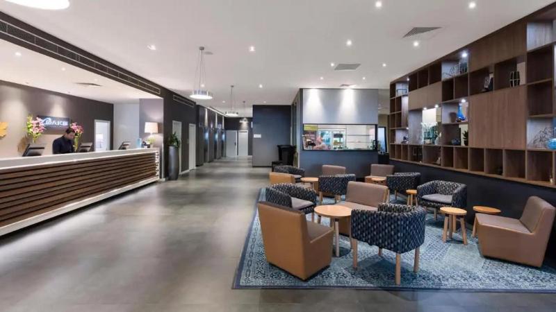 VAQUAY Mon Amour In Melbourne CBD - image 2