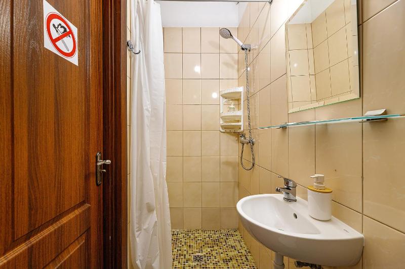 Standard Double Room image 2