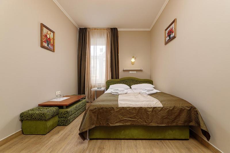 Standard Double Room image 1