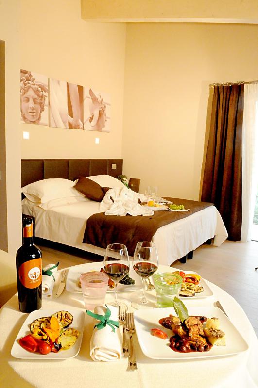 Junior Suite (2 Adults) image 2