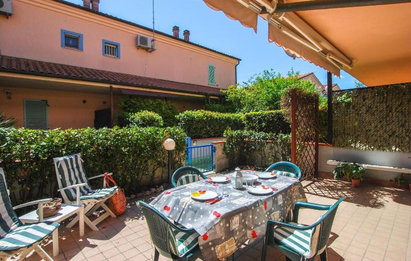 Awesome Apartment In Marcelli Di Numana - image 13