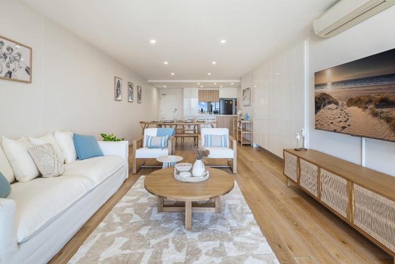 Azure Oceanside Apartment at Kings Beach - image 10