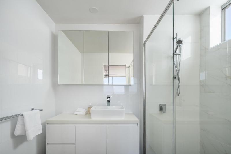 Azure Oceanside Apartment at Kings Beach - image 25
