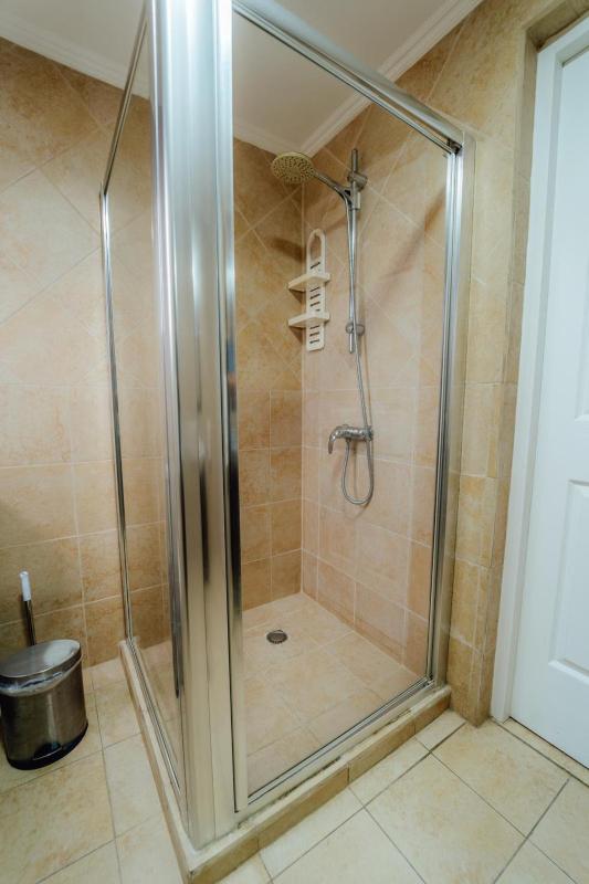 The best house in gold coast 4 bedrooms - image 7