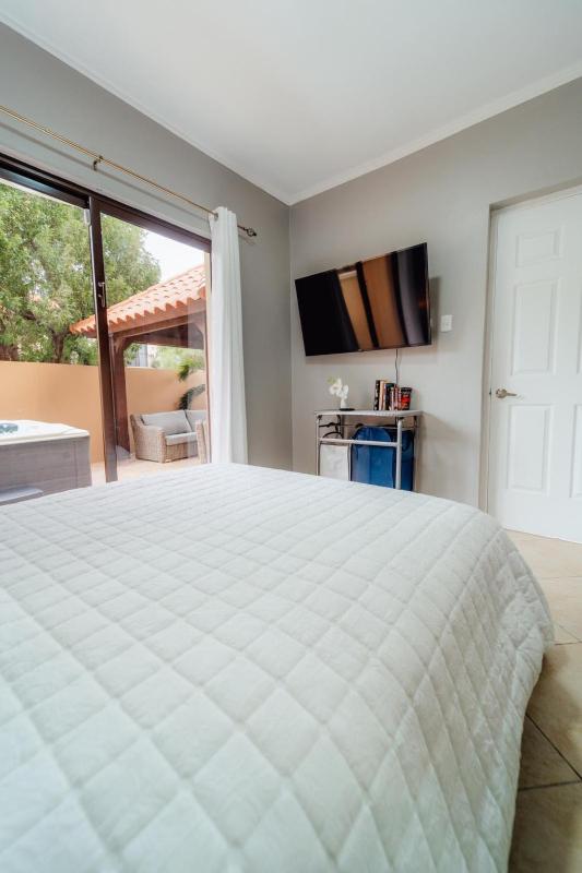 The best house in gold coast 4 bedrooms - image 9