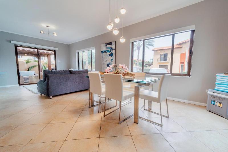 The best house in gold coast 4 bedrooms - image 8