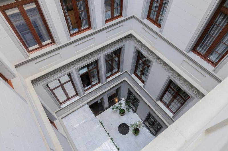 Double or Twin Room with Extra Bed image 2