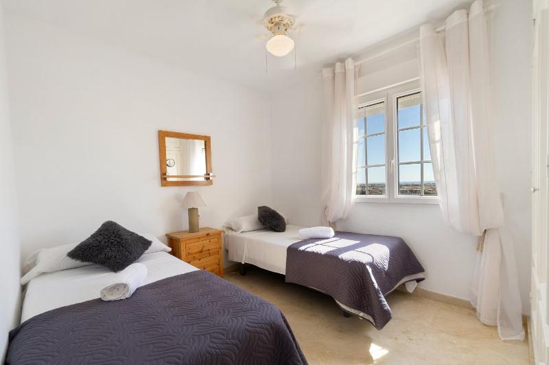 HE Vista Golf- Villamartin - image 1