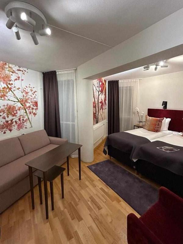 Economy Double or Twin Room image 2