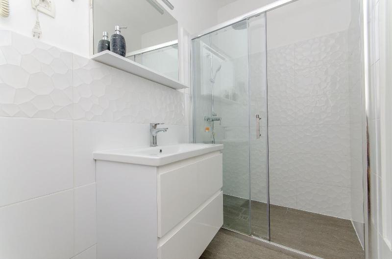 Apartment and Room Columbo - image 10