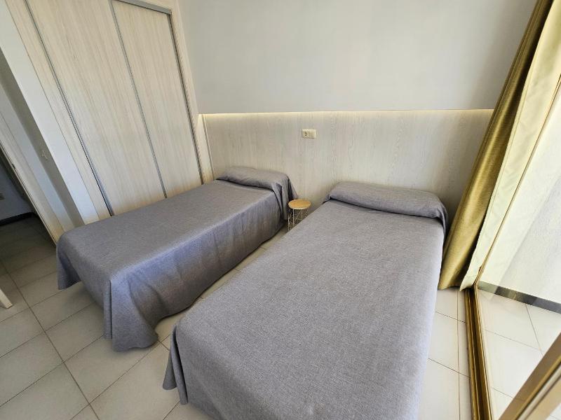 One-Bedroom Apartment image 4