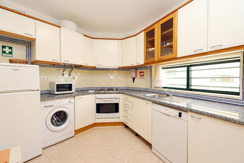 Quinta dos Pinheiros Apartments - image 21