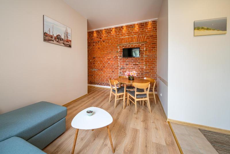 Red Brick Apartments - image 31