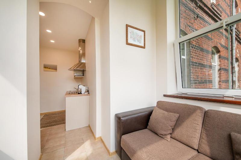 Red Brick Apartments - image 15