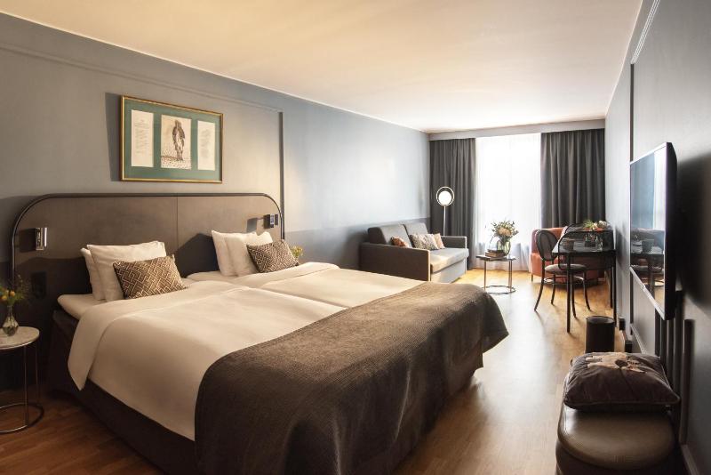 Deluxe Room image 1
