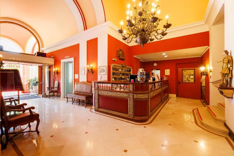 Hotel Regina - image 14