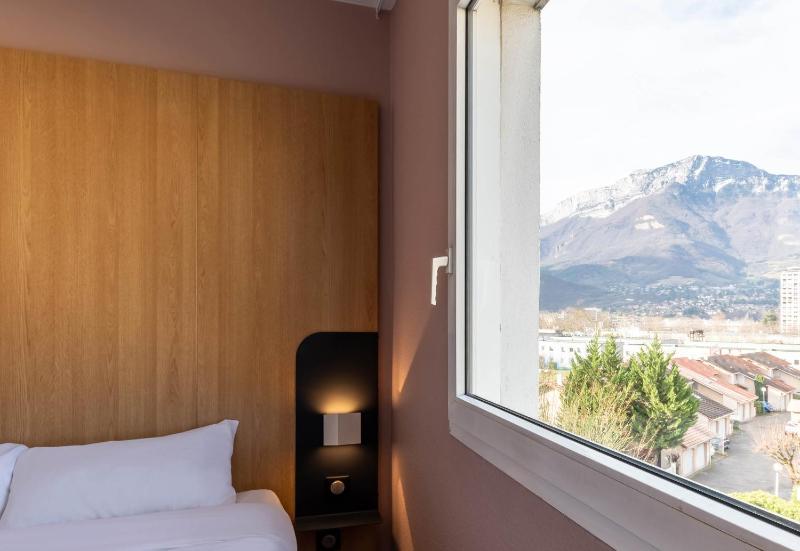 Standard Double Room - Non Smoking image 1