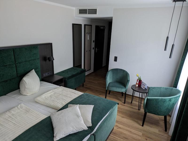 Double Room (1 Adult) image 3