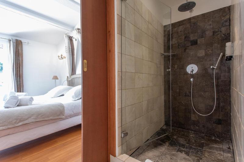 Double Room image 1
