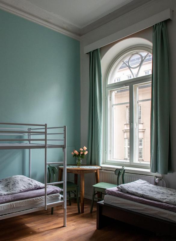 Triple Room with Shared Bathroom image 4