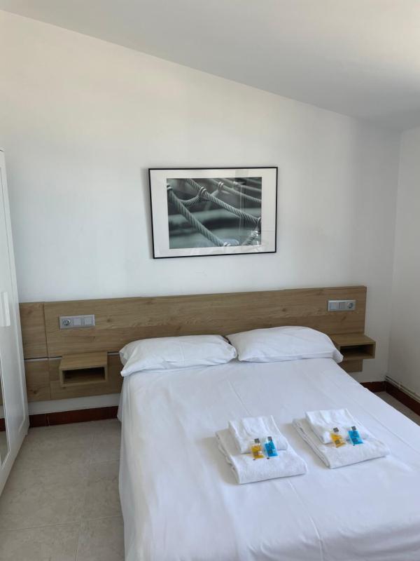 Quadruple Room with Sea View image 2