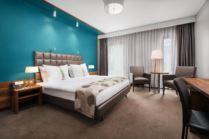 Standard Room image 1