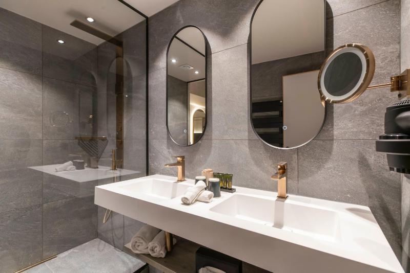 Junior Suite image 3