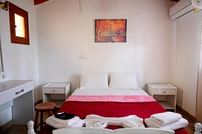 Double Room image 4