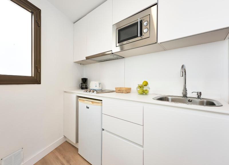 One-Bedroom Apartment with Balcony image 3