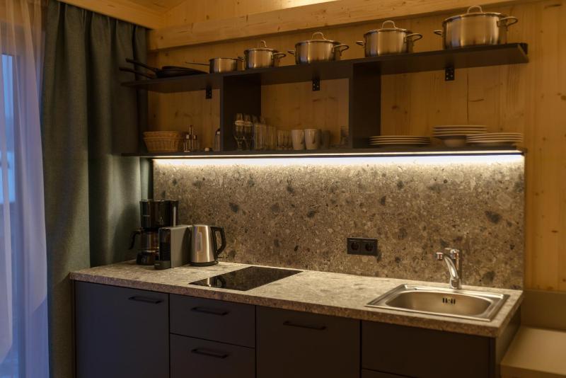 Cozy Studio Apartment with Balcony image 3