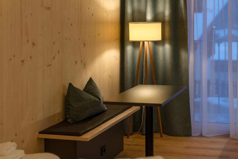 Cozy Studio Apartment with Balcony image 4
