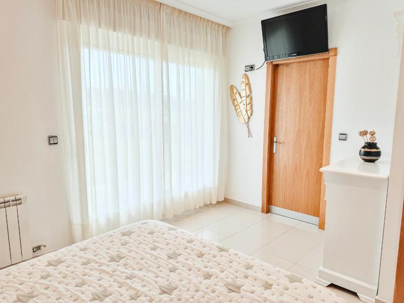Double Room image 3