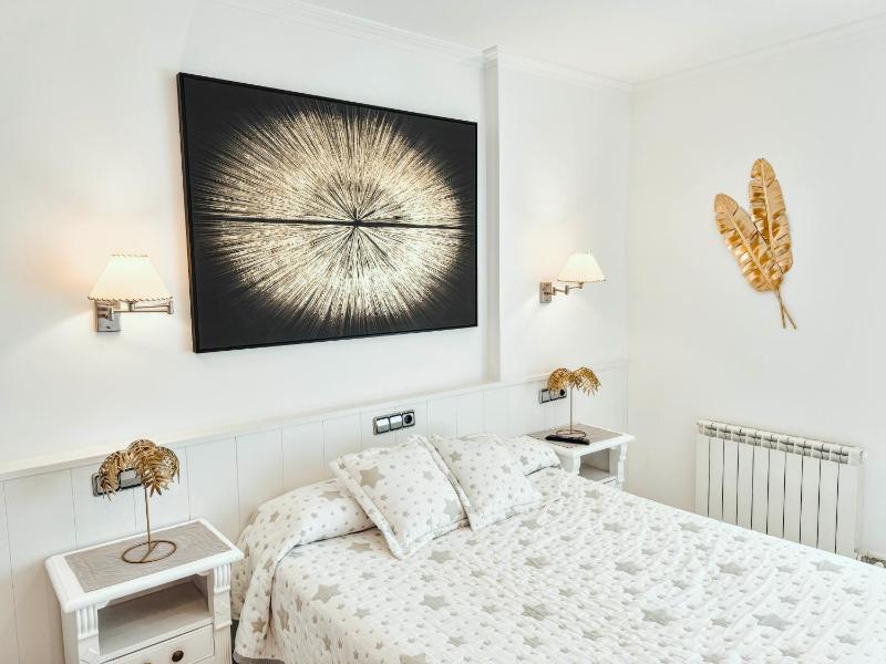 Double Room image 4