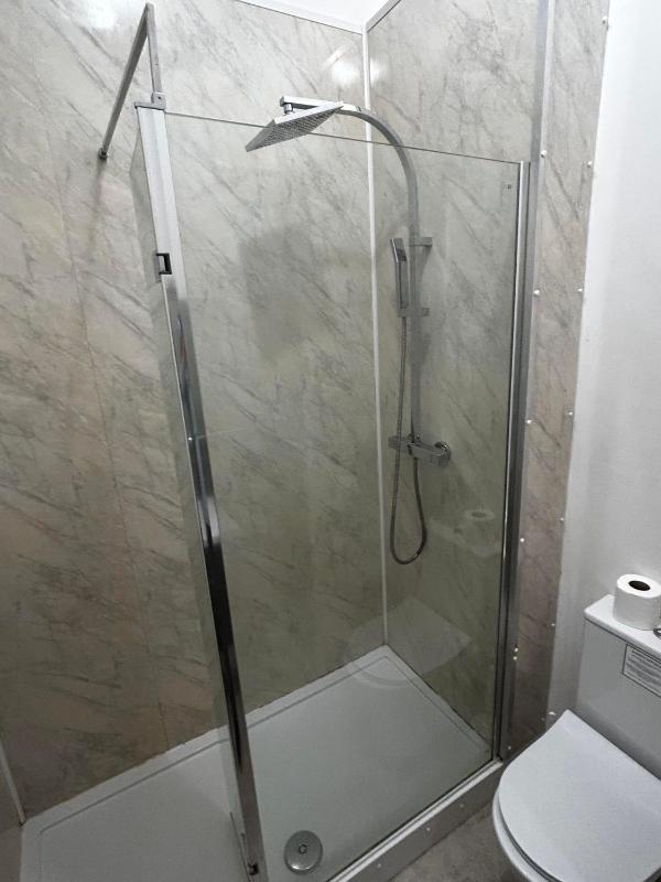Double Room with Private Bathroom image 2