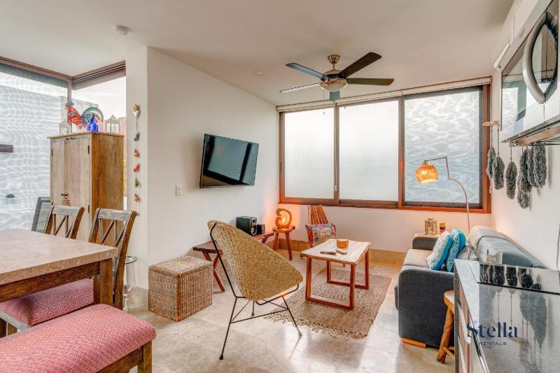 Private Rooftop 1BR Condo with Stunning Common Areas - image 16