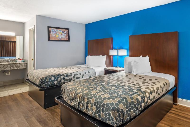 Double Room with Two Double Beds - Non-Smoking image 2