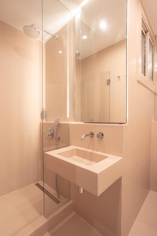 Double or Twin Room with Extra Bed image 2