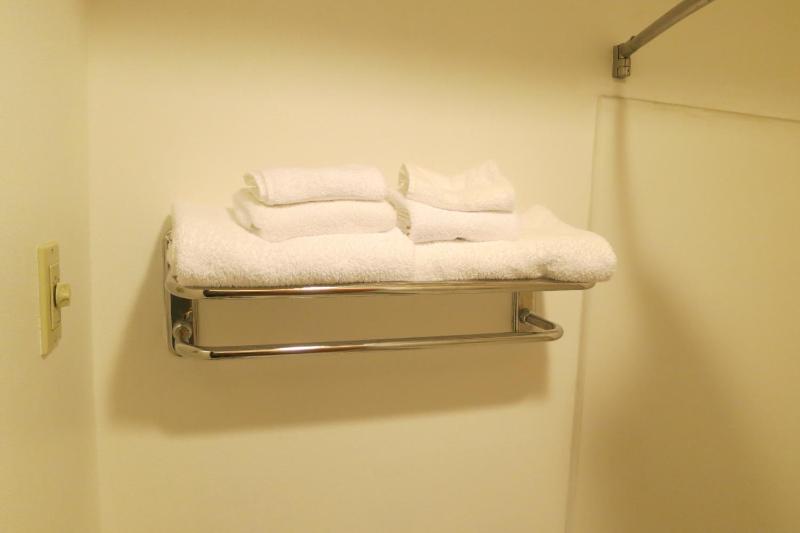 King Room with Spa Bath (Non-Smoking) image 2