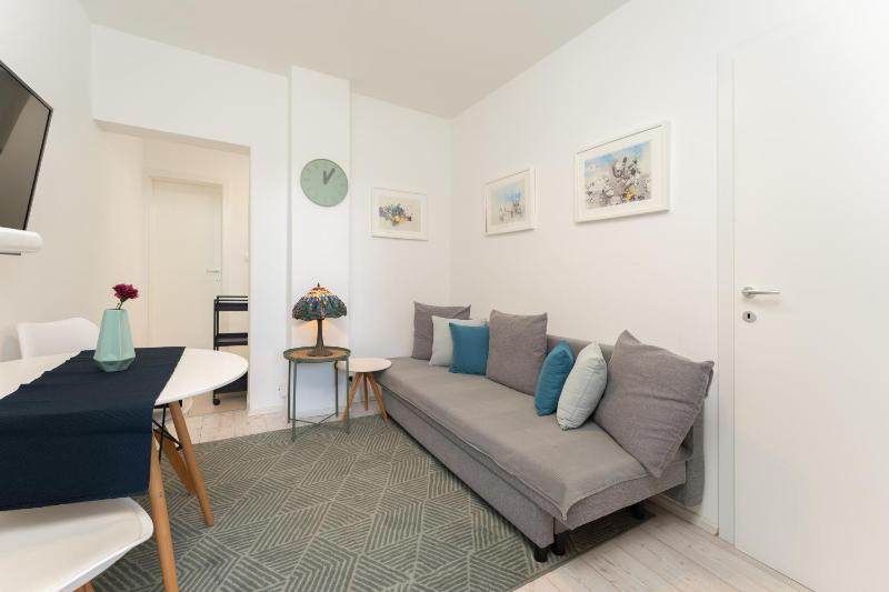 Apartment with Garden View image 3