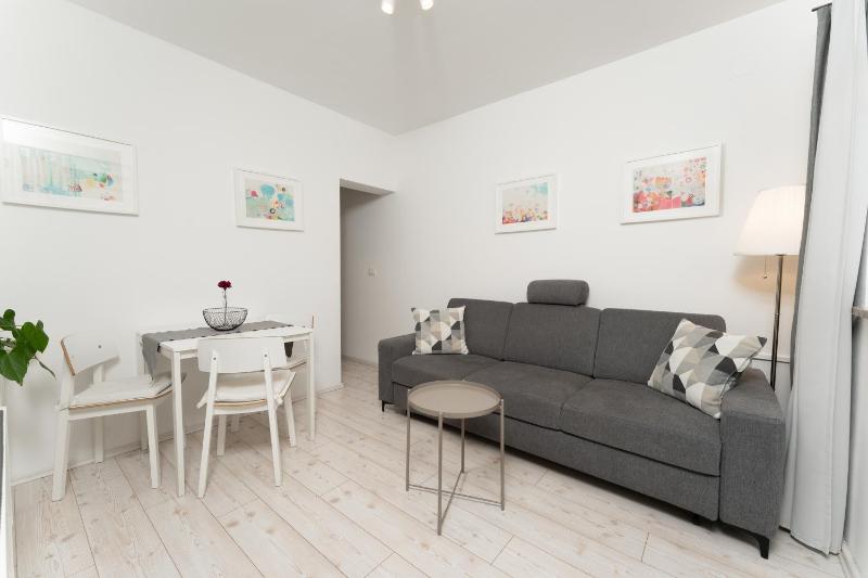 Apartment with Garden View image 4