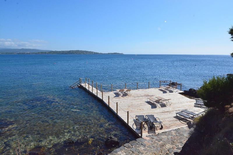 Villa with Sea View image 2